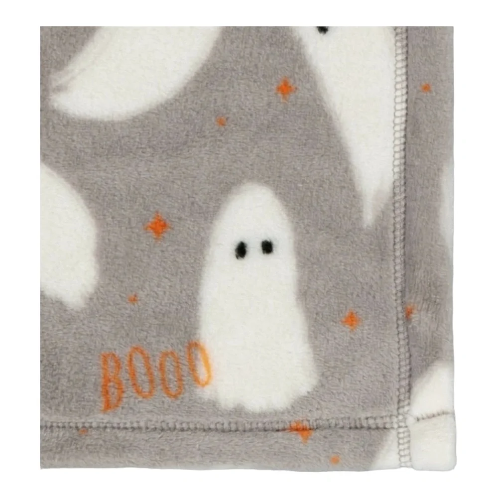 Ghost Halloween Throw Blanket - Hyde and Eek